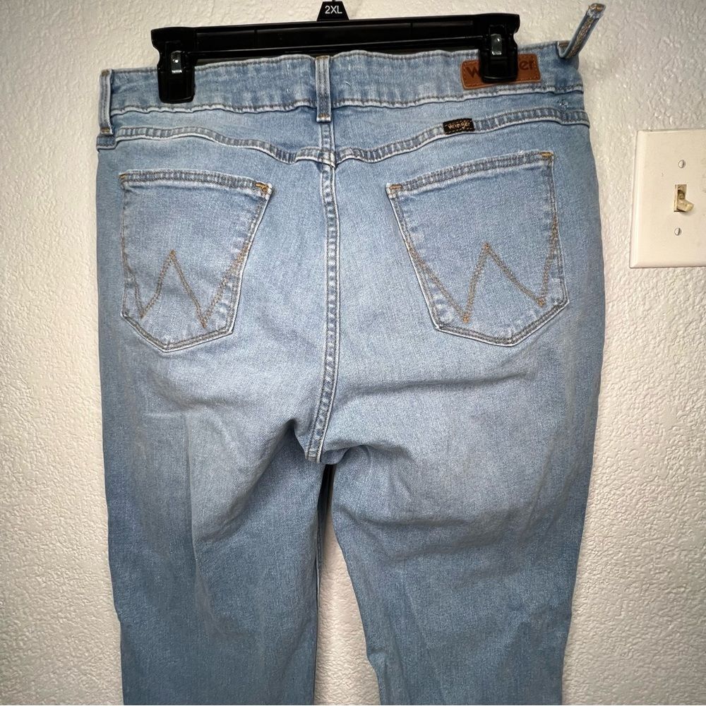 Wrangler High Rise True Straight Cropped Light Blue Women’s Plus Jeans Sz 16/26 - Picture 7 of 13